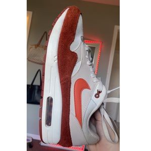 NIKE AIR MAX 1 /MENS 7/ WOMENS 9/ “MARS STONE”